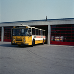 849367 Afbeelding van een Den Oudsten-DAF autobus bij de busremise van Centraal Nederland te Driebergen-Rijsenburg.